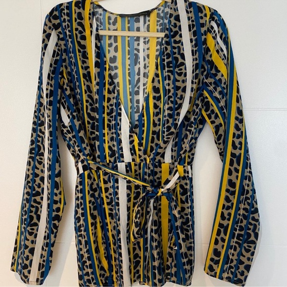 House of Harlow 1960 x Revolve Yandry Wrap Top L NWT - Picture 3 of 6